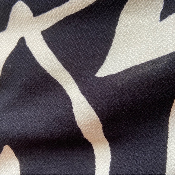 Farm Rio Sinead Jumpsuit Heart Print Sz Large Black Valentines Wide Leg Chic - Picture 12 of 14